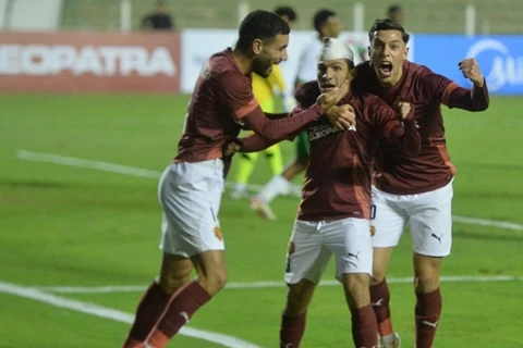 قندوسي وبلحاج ولاكاي أساسيون.. القوة الضاربة تقود تشكيل سيراميكا ضد الزمالك 